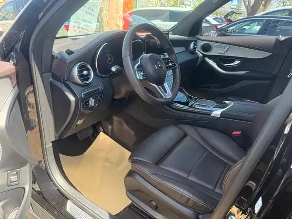 Mercedes-Benz GLC 2021