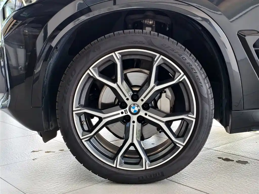 BMW X5 2025 — фото 17