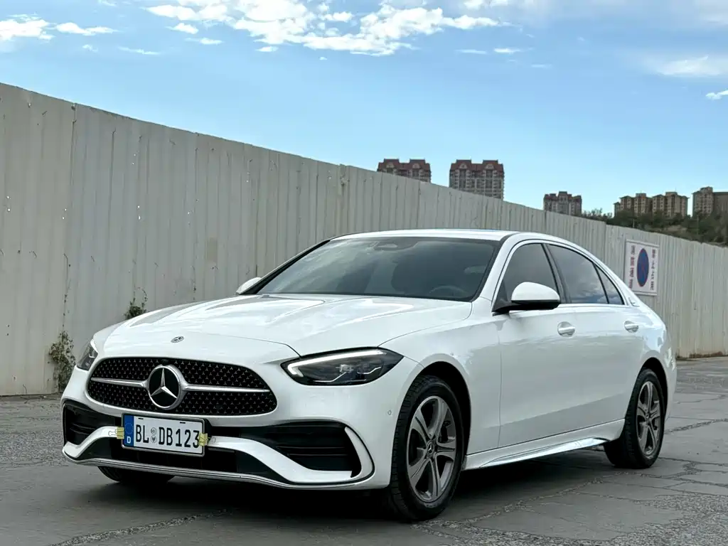 Mercedes-Benz C-Class 2022 — фото 1