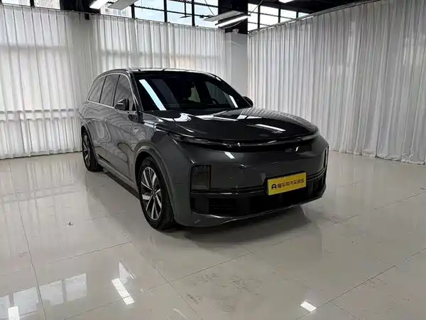 Li Auto L8 2023