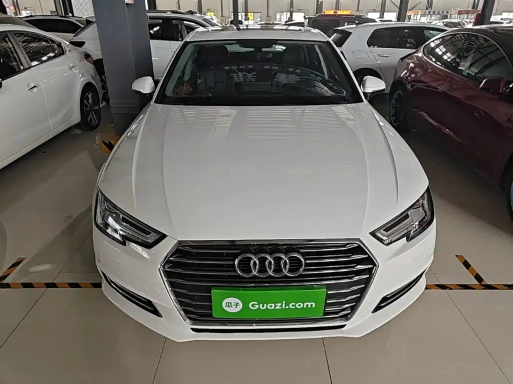 Audi A4L 2017