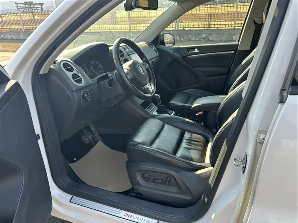 Volkswagen Tiguan 2015 — фото 24
