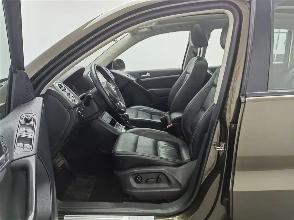Volkswagen Tiguan 2017 — фото 10