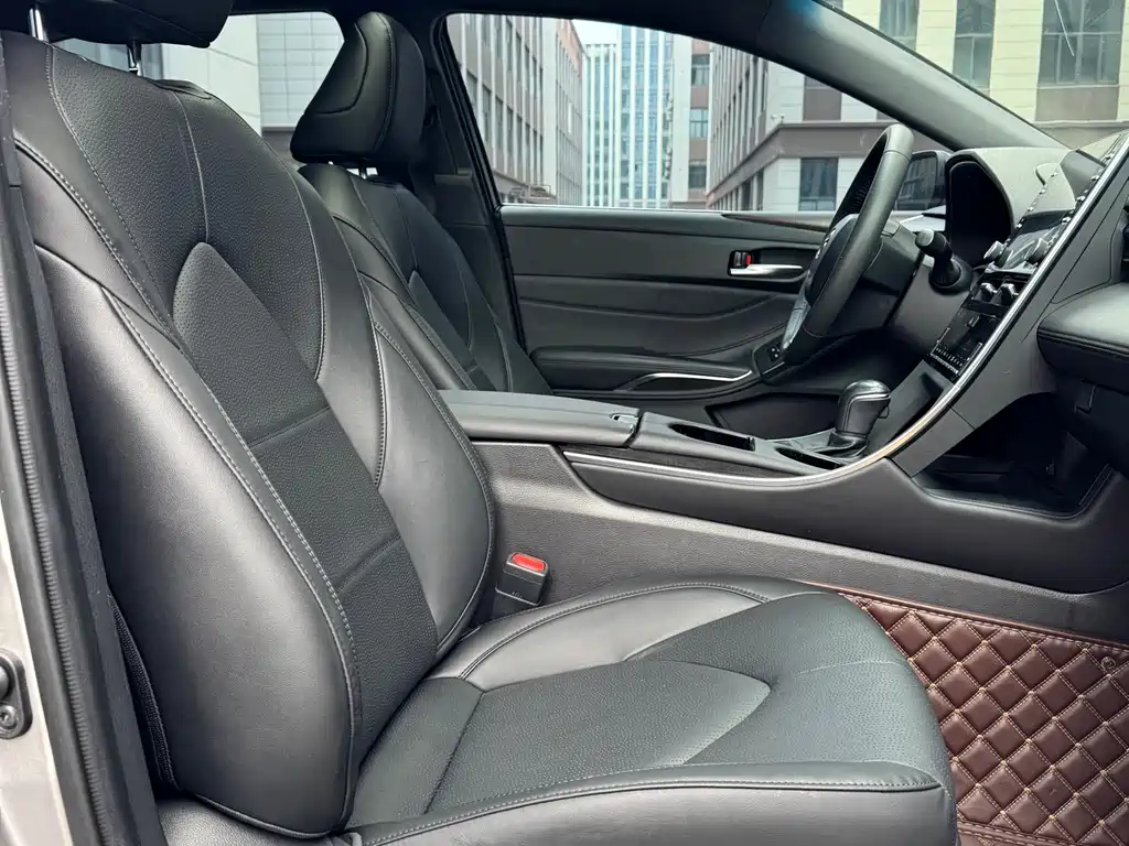 Toyota Avalon 2020 — фото 16