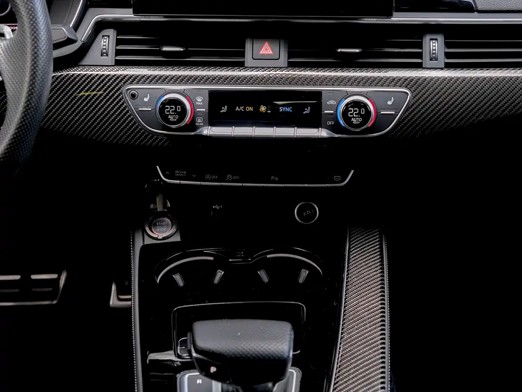 Audi RS 5 2021 — фото 11