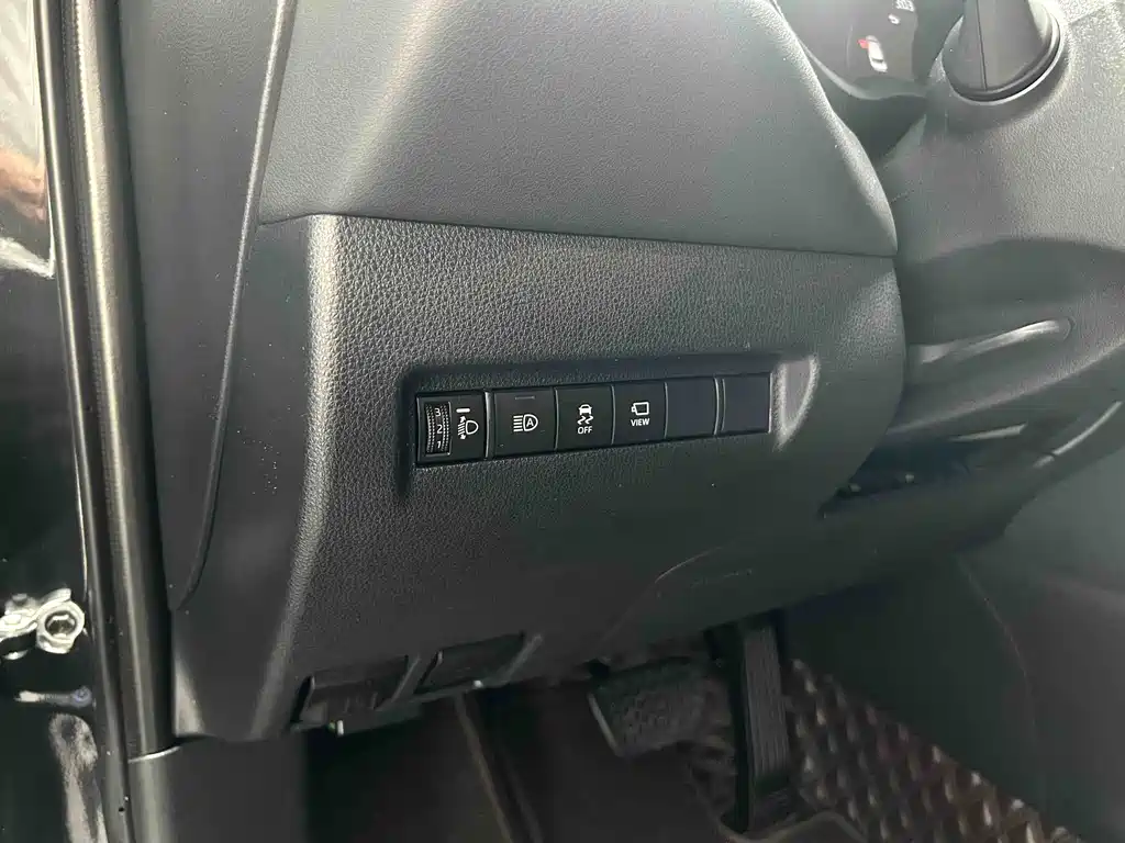 Toyota Harrier 2023 — фото 13