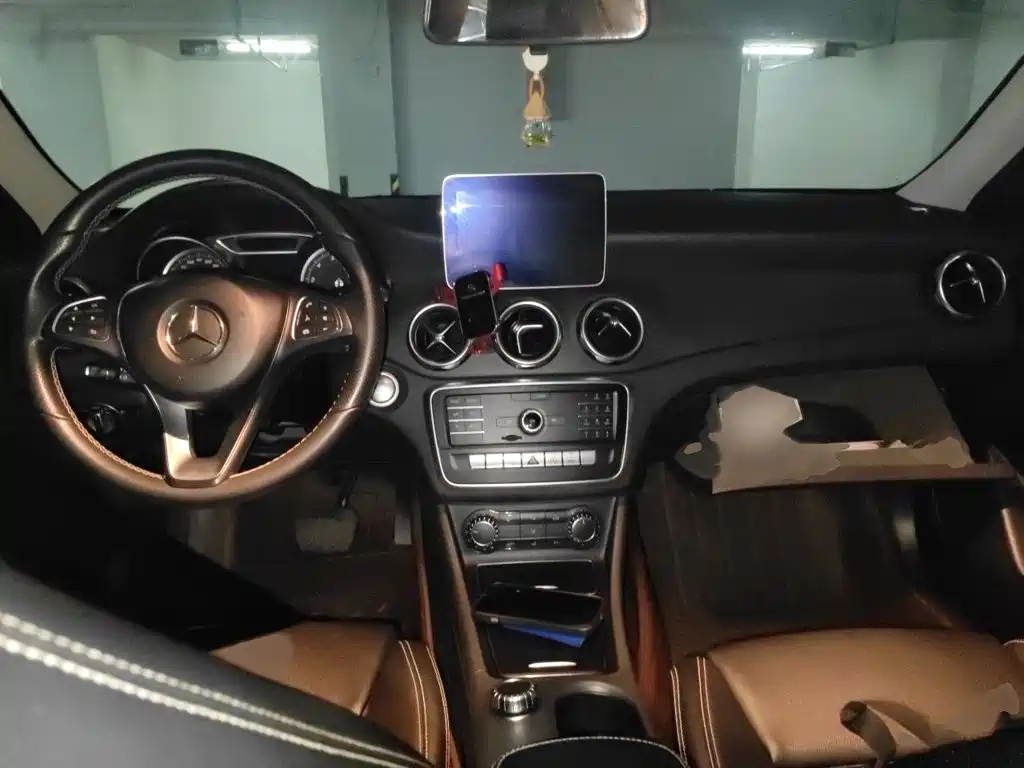 Mercedes-Benz GLA 2018 — фото 13