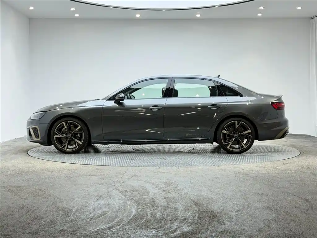 Audi A4L 2024