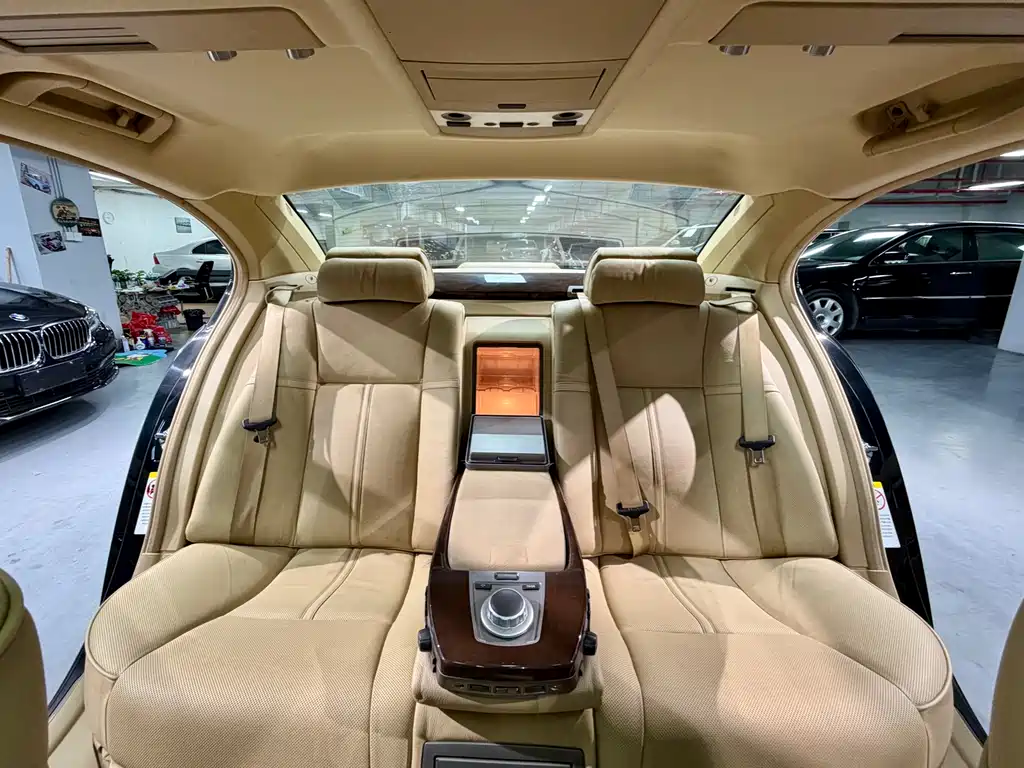BMW 7 Series 2006 — фото 12