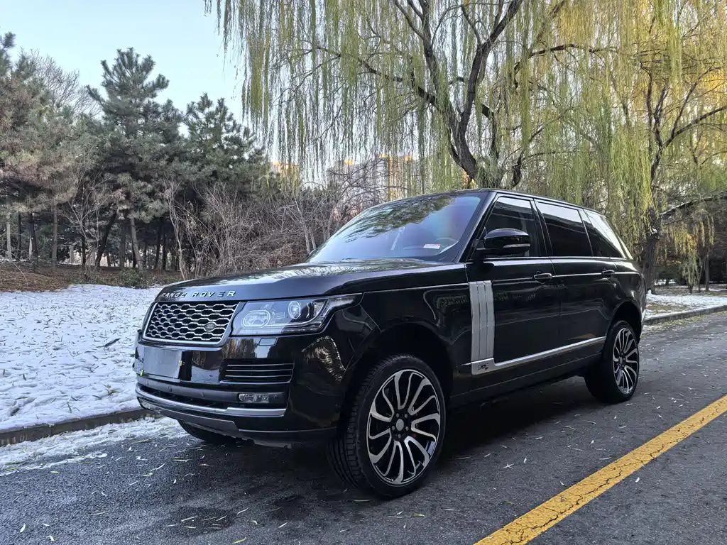 Land Rover Range Rover 2017 — фото 1