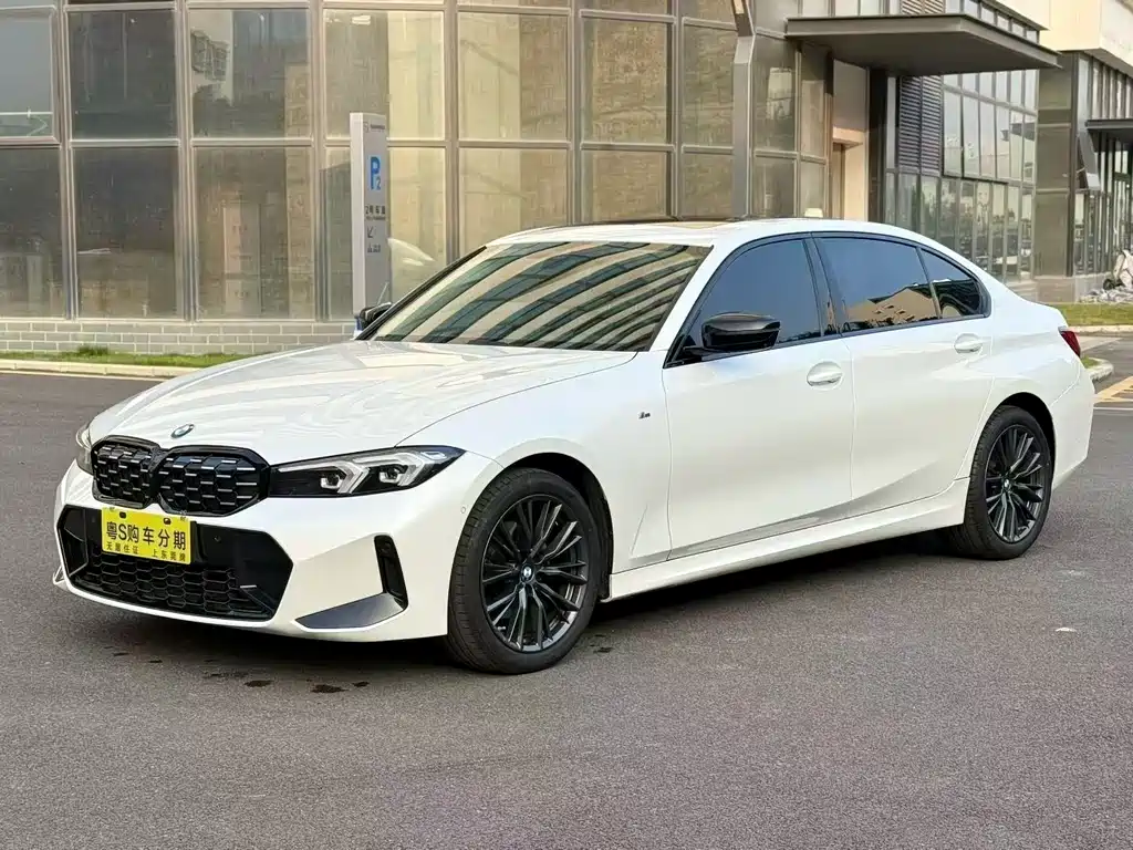 BMW 3 Series 2024