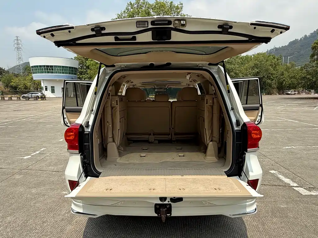 Toyota Land Cruiser 2014 — фото 15