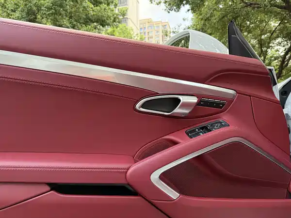 Porsche 718 2024