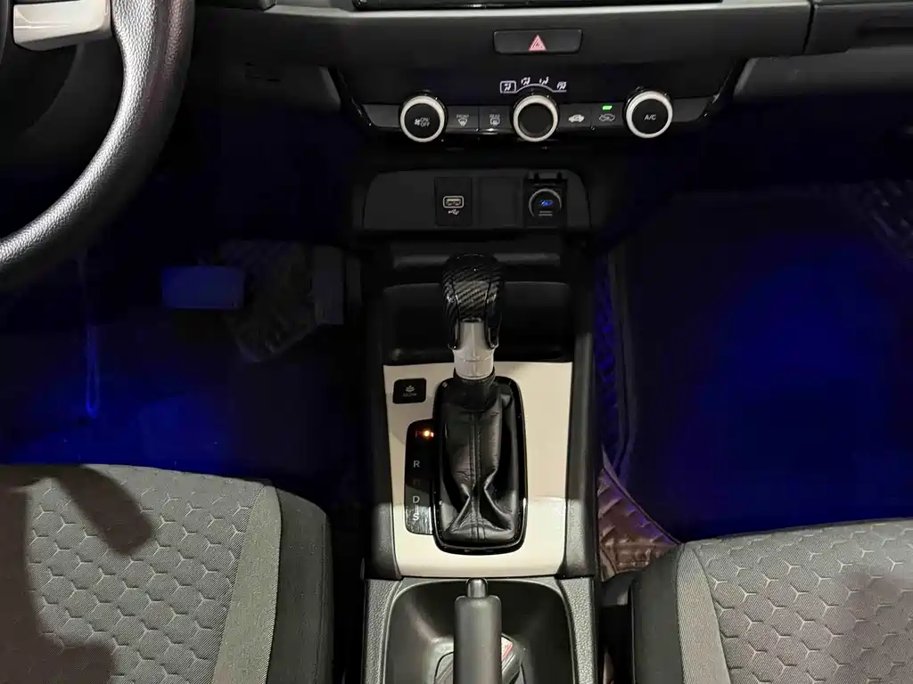 Honda Fit 2023 — фото 8
