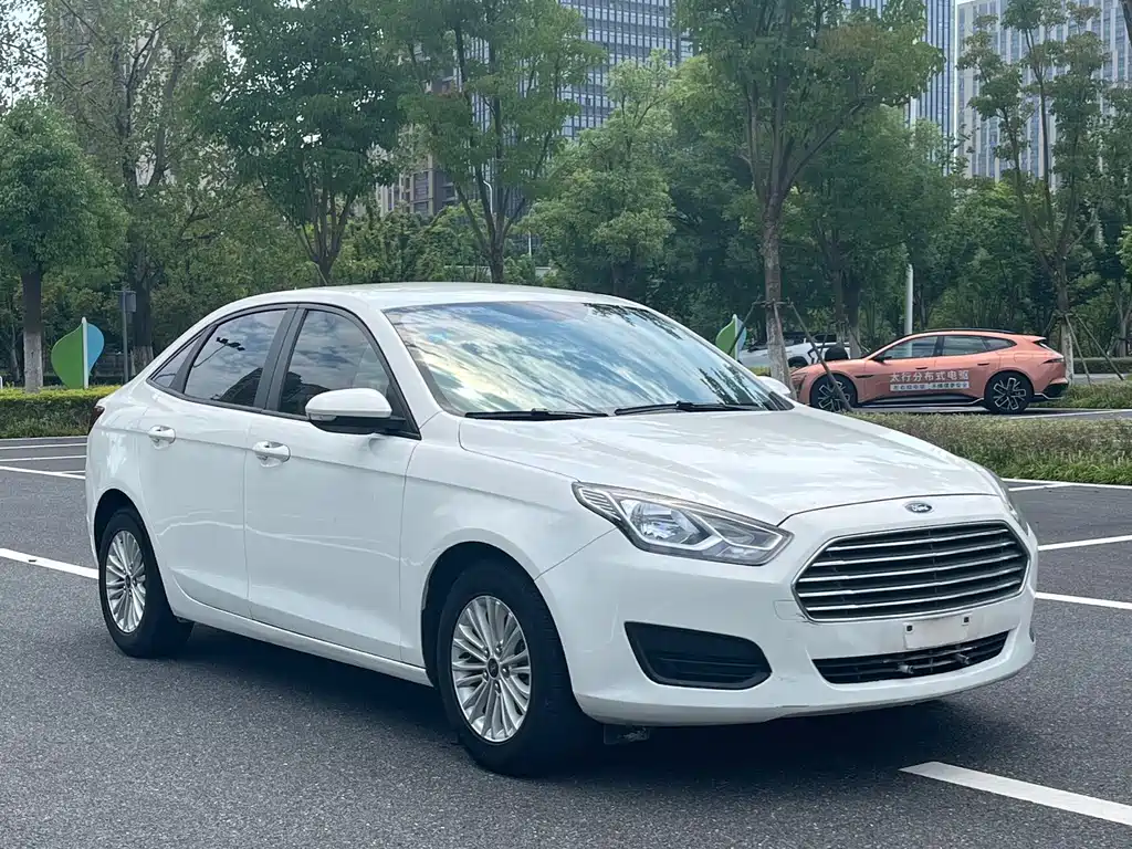 Ford Forrest 2018