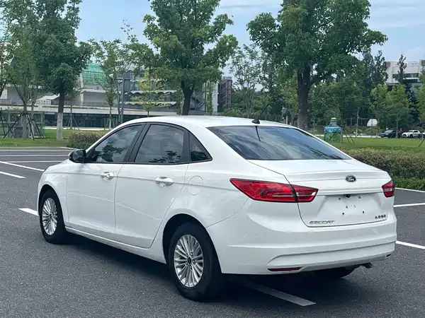 Ford Escort 2018