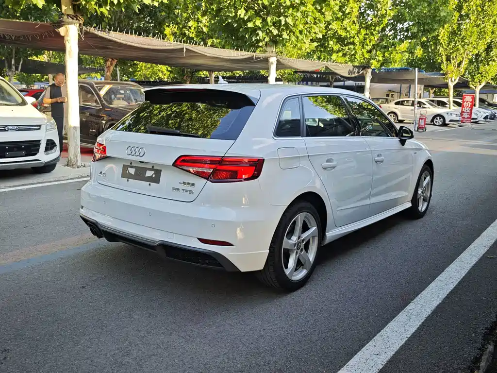 Audi A3 2018 — фото 20