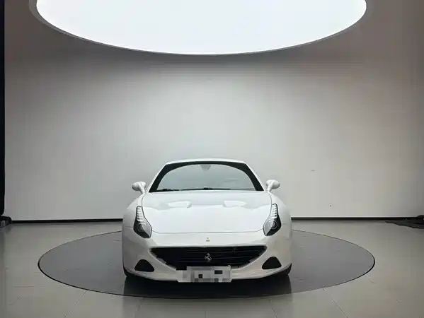 Ferrari California T 2015