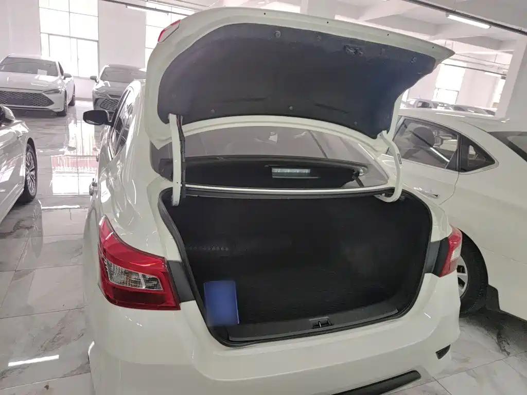 Nissan Sylphy 2025 — фото 17