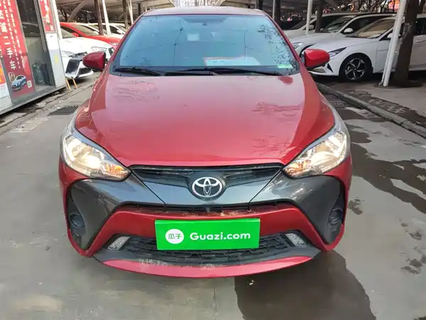 Toyota Yaris L 2021