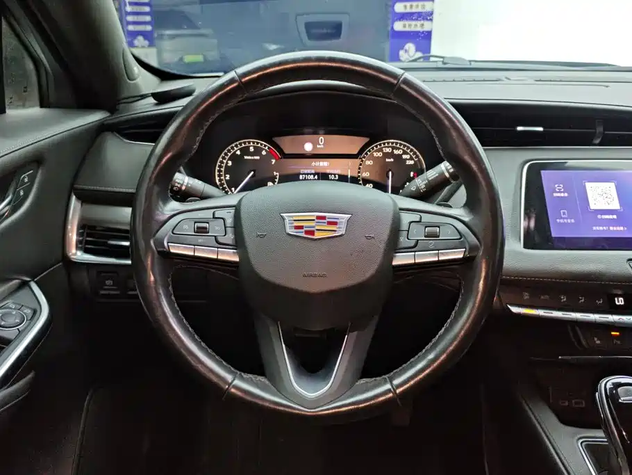 Cadillac XT4 2021 — фото 15