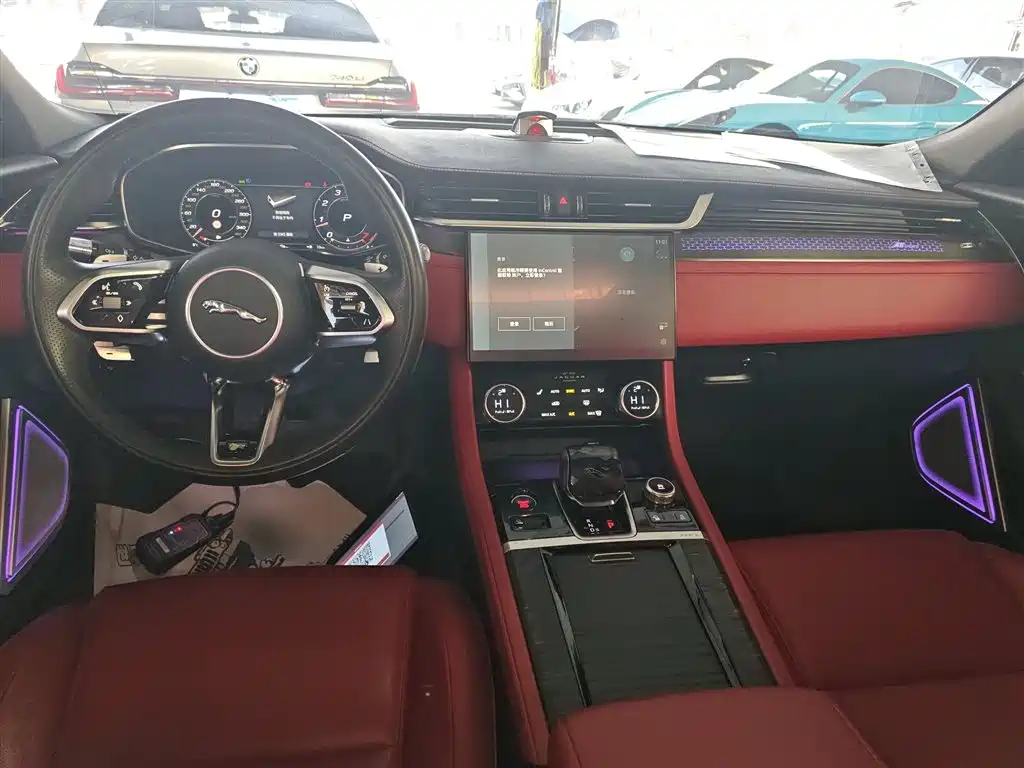 Jaguar XFL 2022 — фото 12