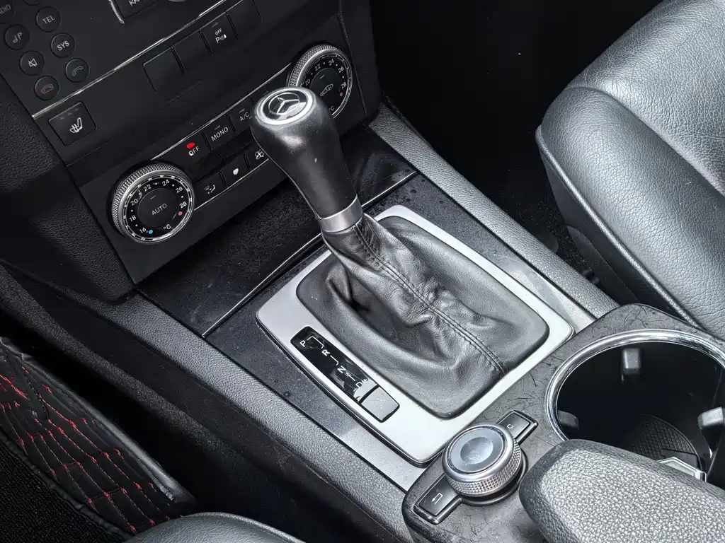 Mercedes-Benz GLK-Class 2010 — фото 16