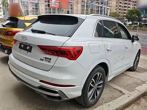 Audi Q3 2021