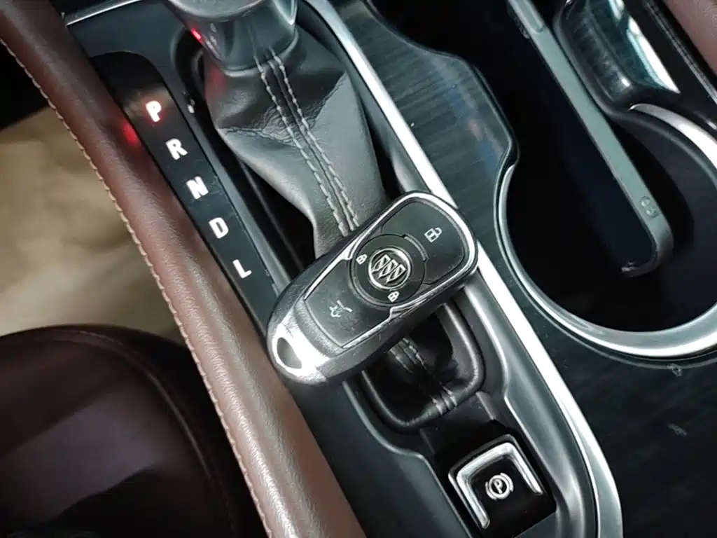 Buick Envision Plus 2021 — фото 9