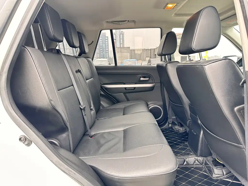 Suzuki Grand Vitara 2016 — фото 18