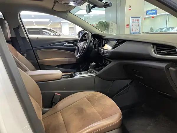 Buick Regal 2020