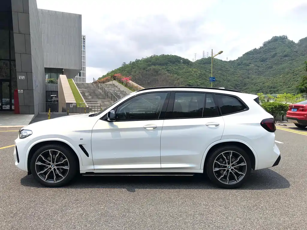 BMW X3 2022 — фото 7