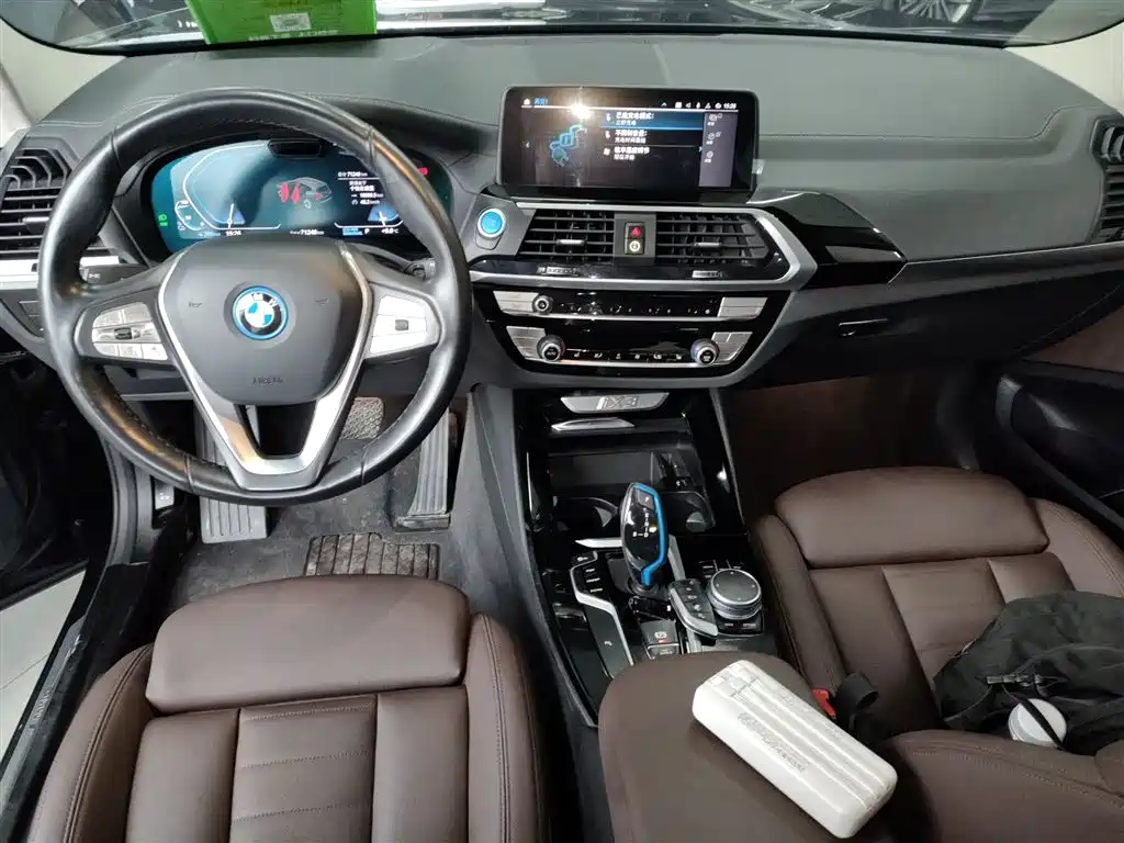 BMW iX3 2021 — фото 12