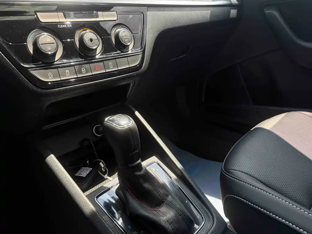 Skoda Kamiq 2022 — фото 14