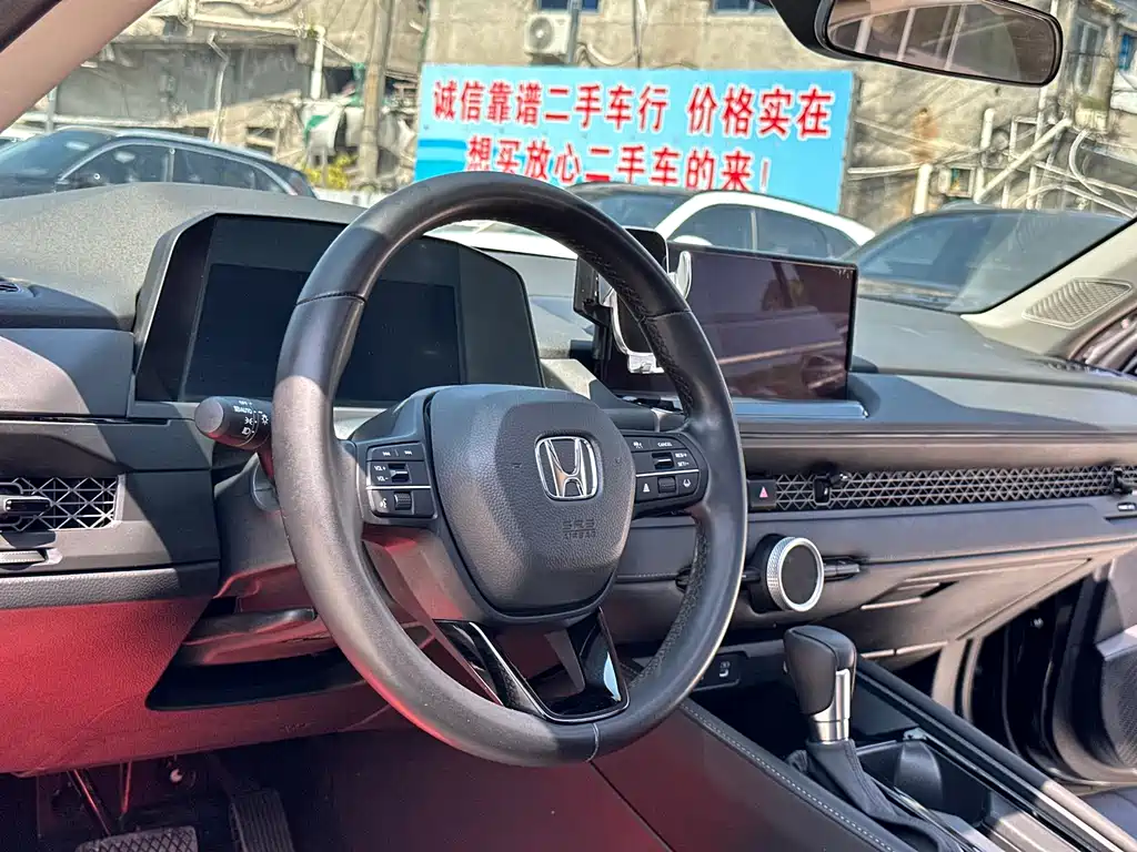 Honda Accord 2024 — фото 17
