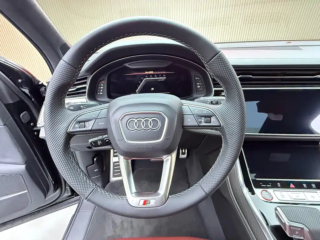 Audi SQ7 2025 — фото 5
