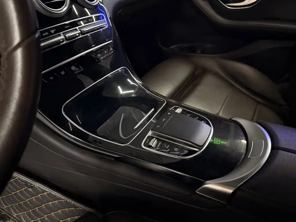 Mercedes-Benz GLC 2022