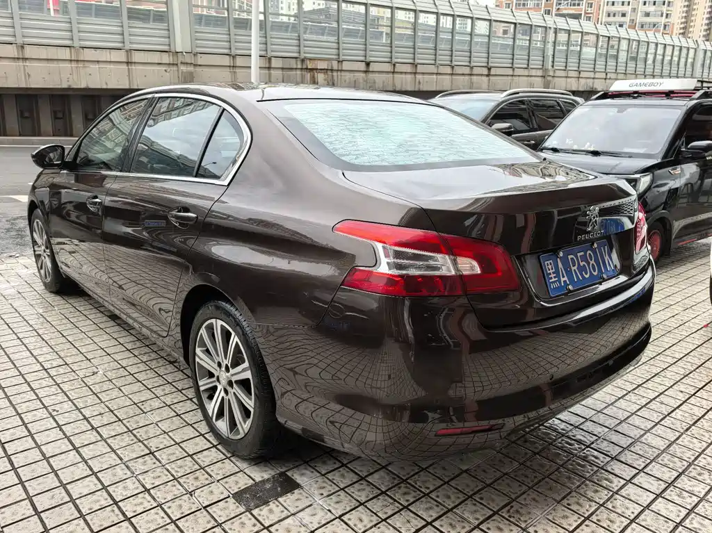 Peugeot 408 2016 — фото 6