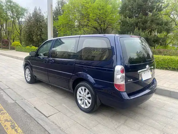Buick GL8 2013