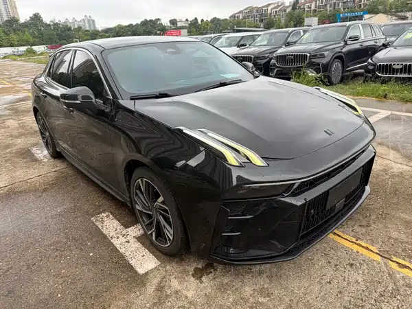 Lynk & Co 03 2023