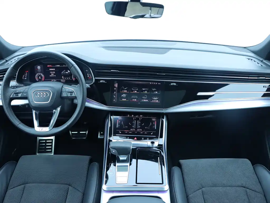 Audi Q8 2020 — фото 16