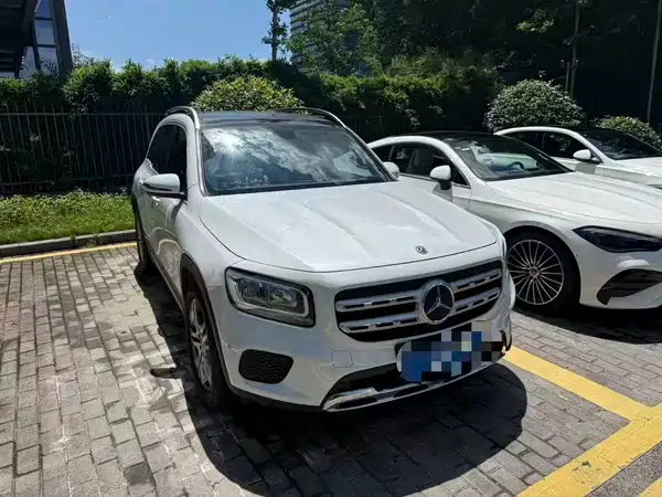Mercedes-Benz GLB 2021