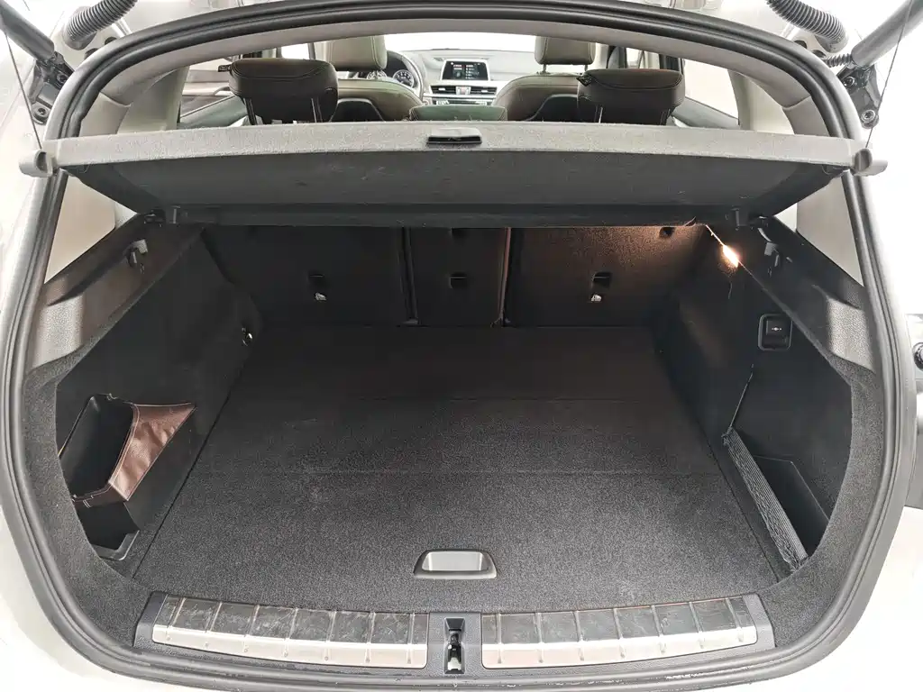 BMW X1 New Energy 2018 — фото 11