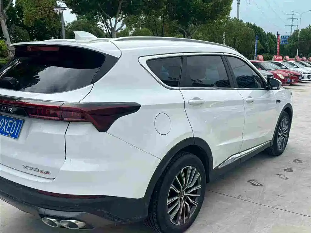 Jetour Jietu X70 PLUS 2024 — фото 11