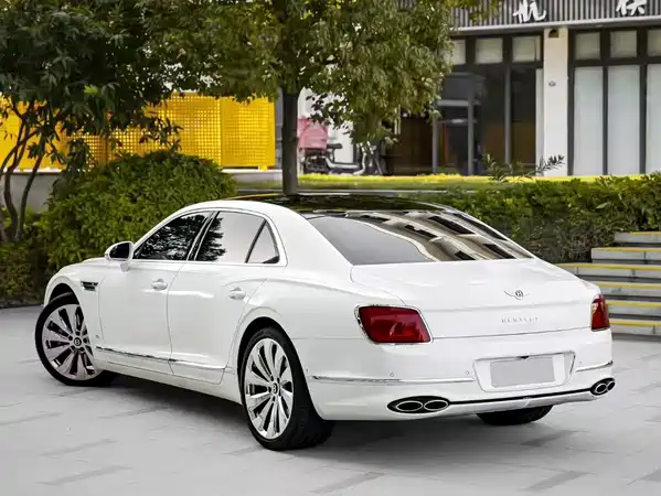 Bentley Flying Spur 2022