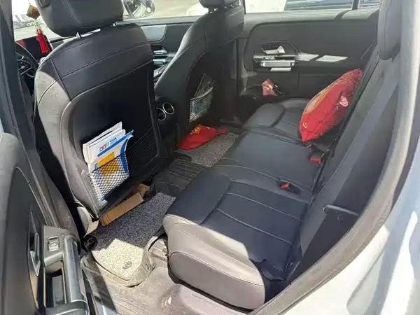 Mercedes-Benz GLB 2021