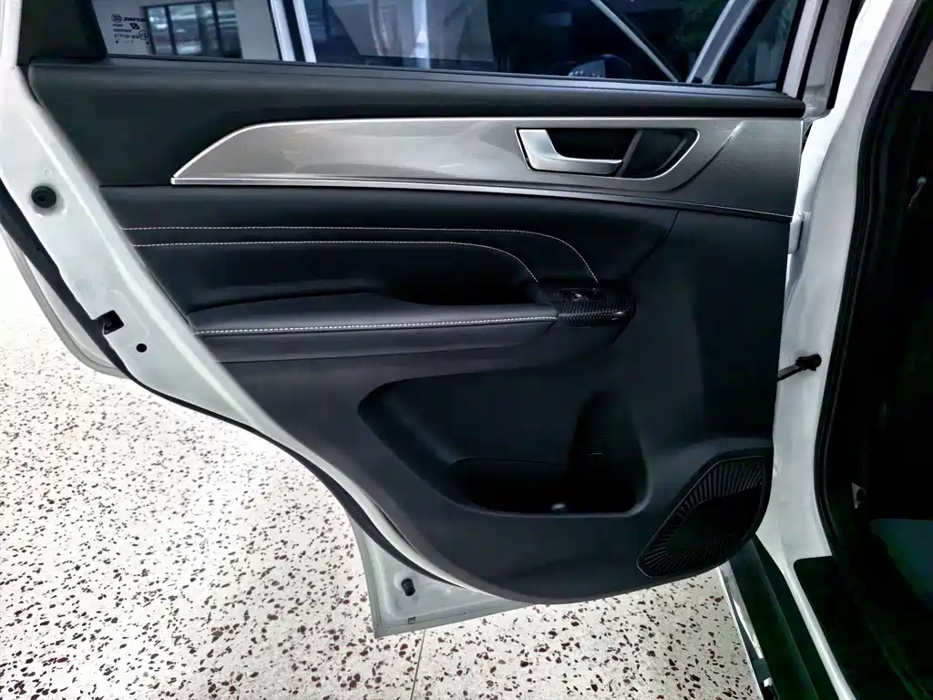 Haval M6 2022 — фото 12