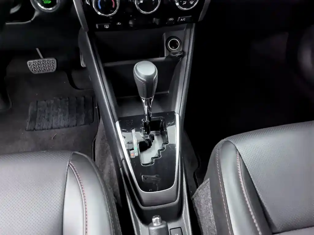 Toyota Yaris L 2022 — фото 14