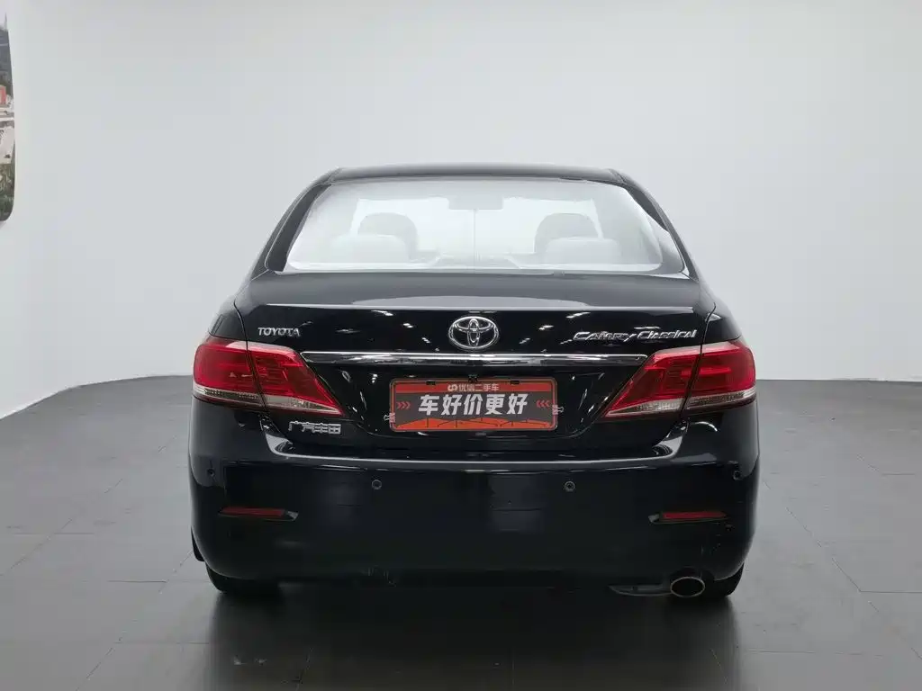 Toyota Camry 2016 — фото 4