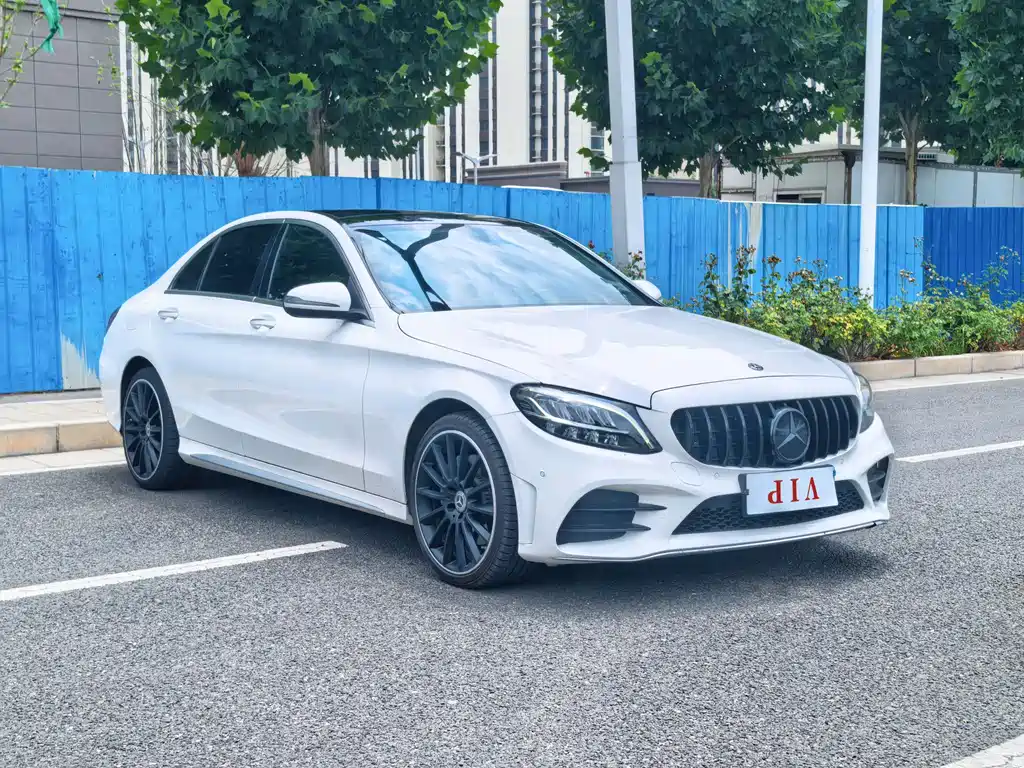 Mercedes-Benz C-Class 2021